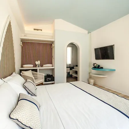 New Barcavela סנטה מרגריטה די פולה