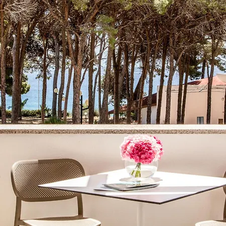 מלון New Barcavela 4*