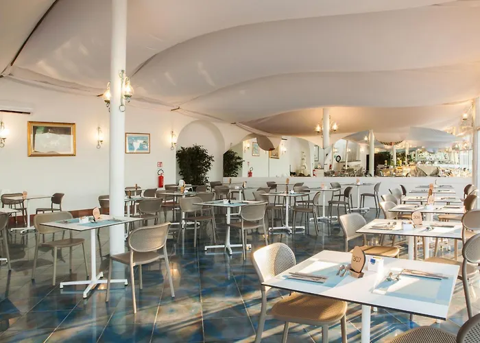 מלון New Barcavela 4*